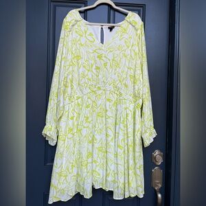 Spring Torrid 5 Floral V-Neck Dress in Lime Green and White Same Day Shipping